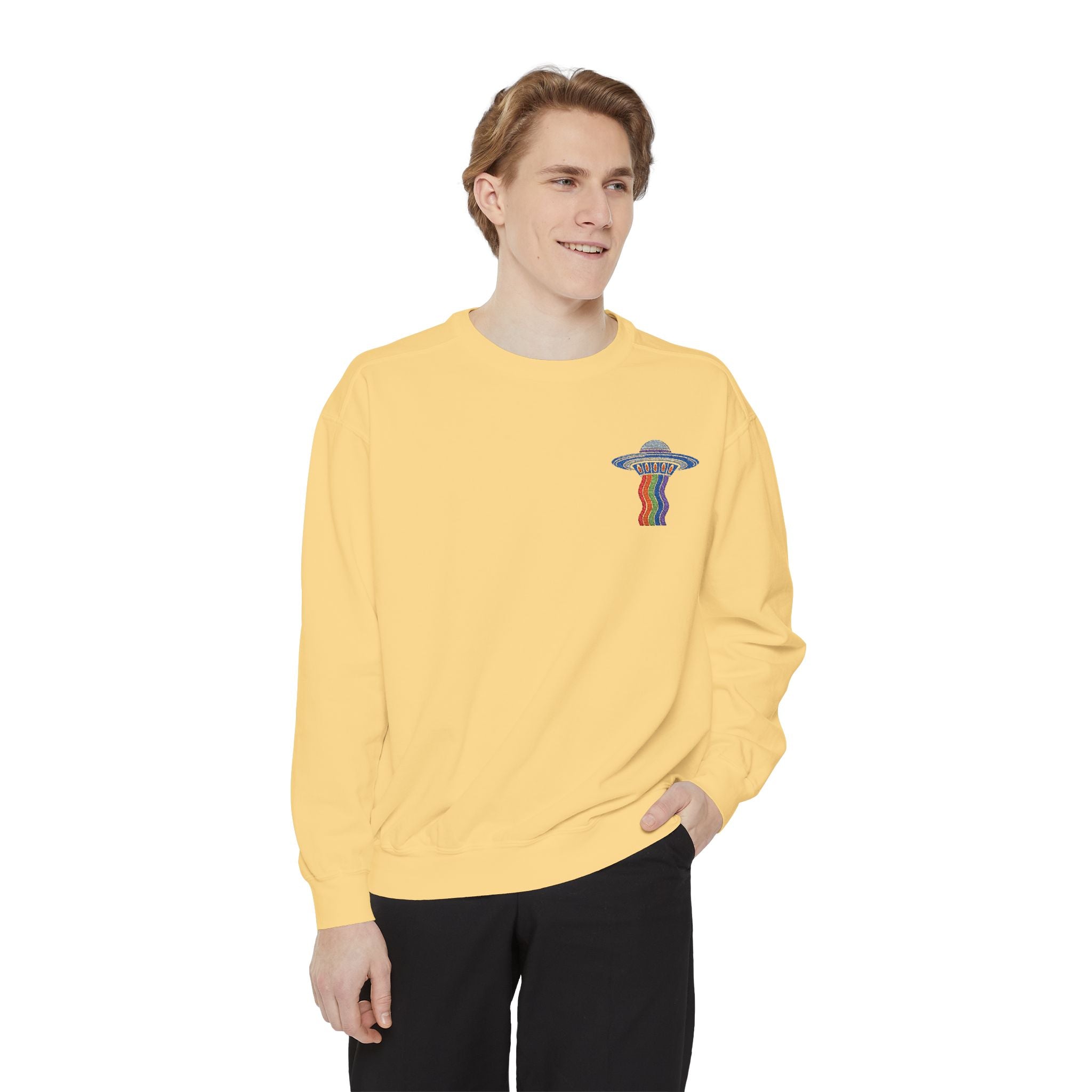 Garment-Dyed Sweatshirt – Casual Comfort