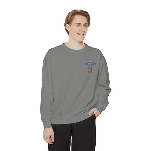 Garment-Dyed Sweatshirt – Casual Comfort