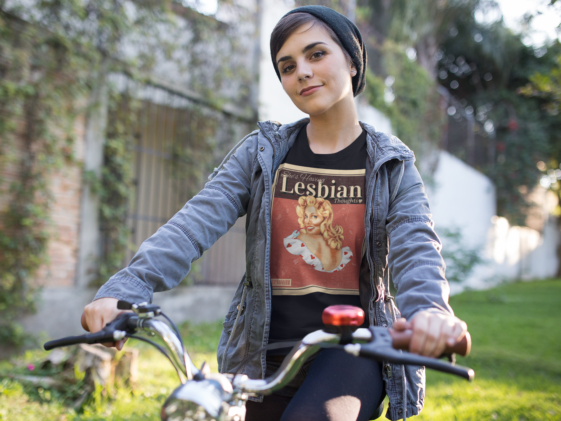 She’s Having Lesbian Thoughts – Retro Tee