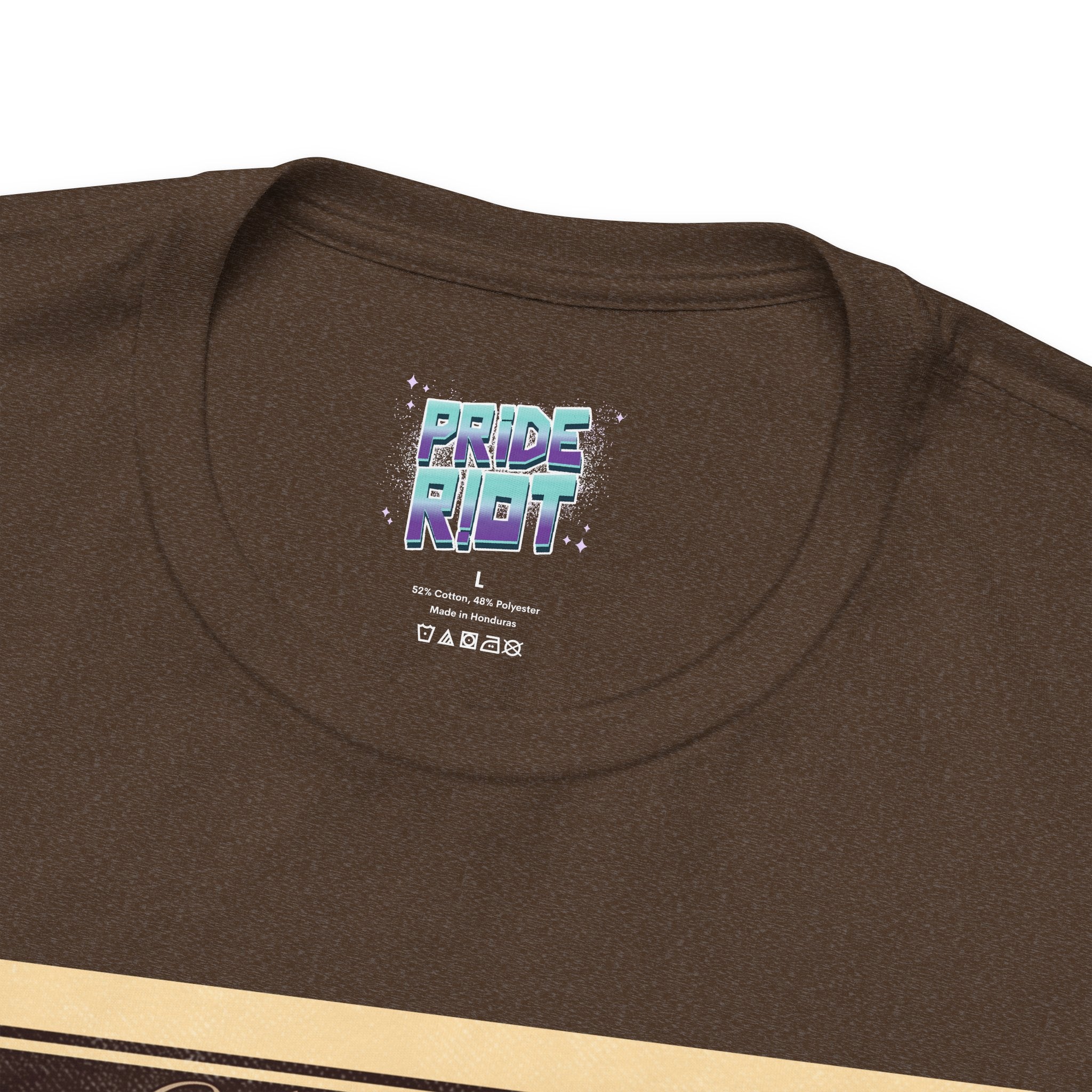 She’s Having Lesbian Thoughts – Retro Tee